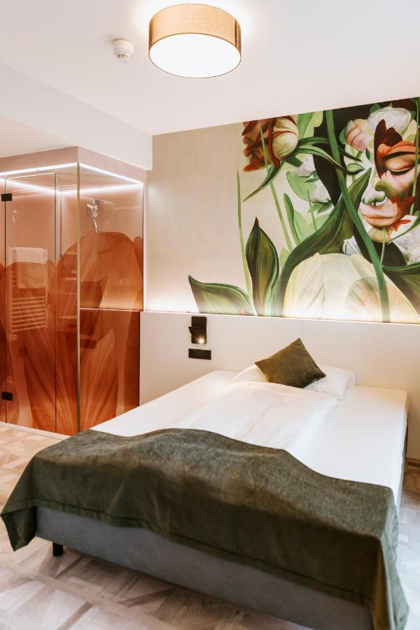 Art-Inn Design Self-Check-In-Hotel Linz Exterior photo